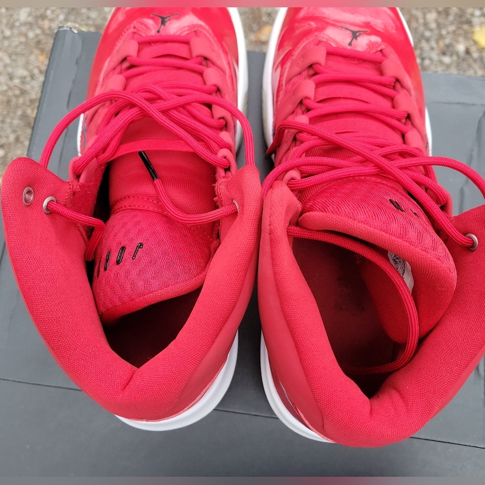 NIKE Jordan Max Aura Men's 10.5 - Picture 14 of 16